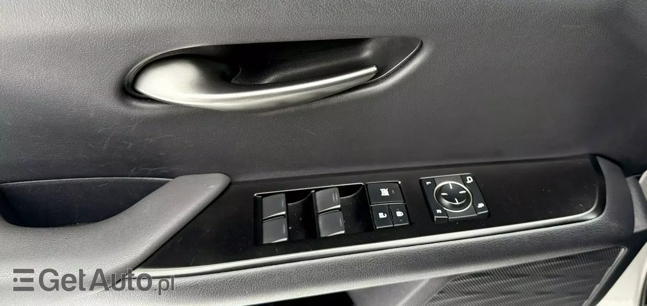 LEXUS UX 250h GPF Elegance 2WD