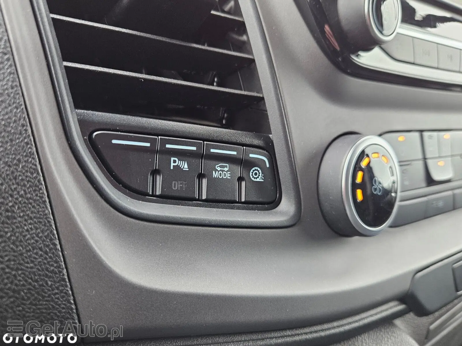 FORD Transit Custom L2 Trail