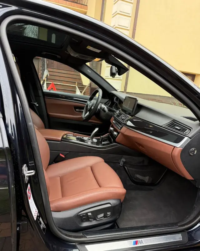 BMW Seria 5 520d Sport-Aut