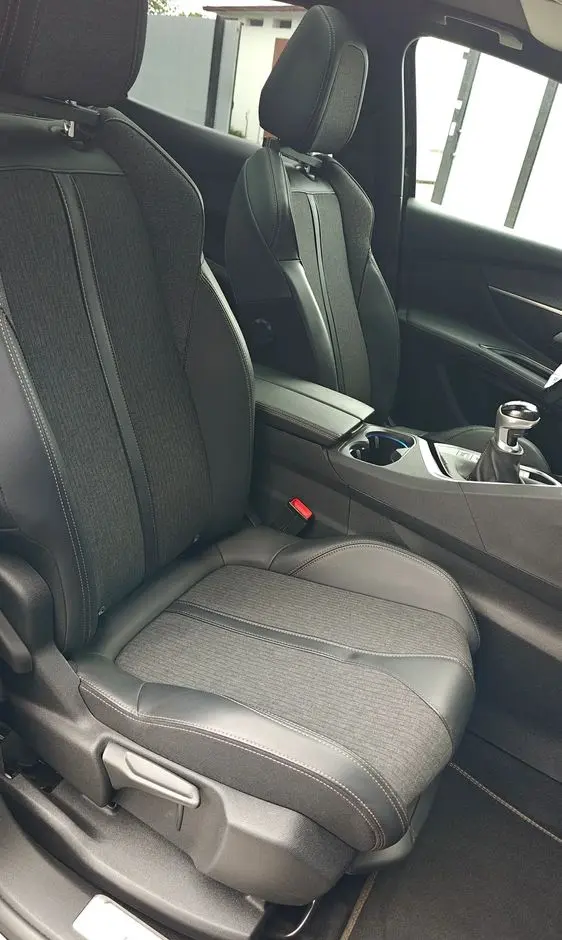 PEUGEOT 3008 1.5 BlueHDi GT S&S