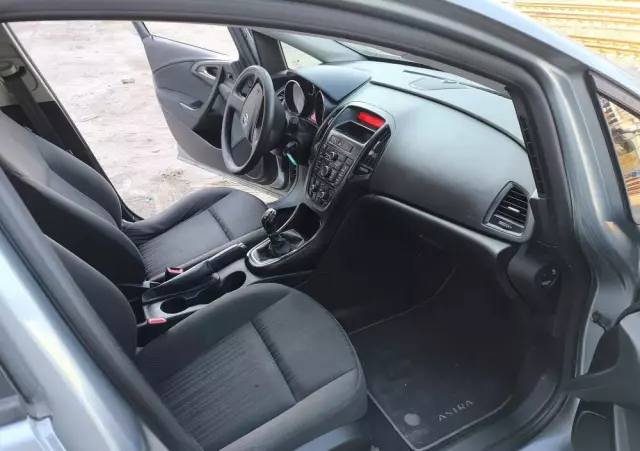 OPEL Astra IV 1.6 Active