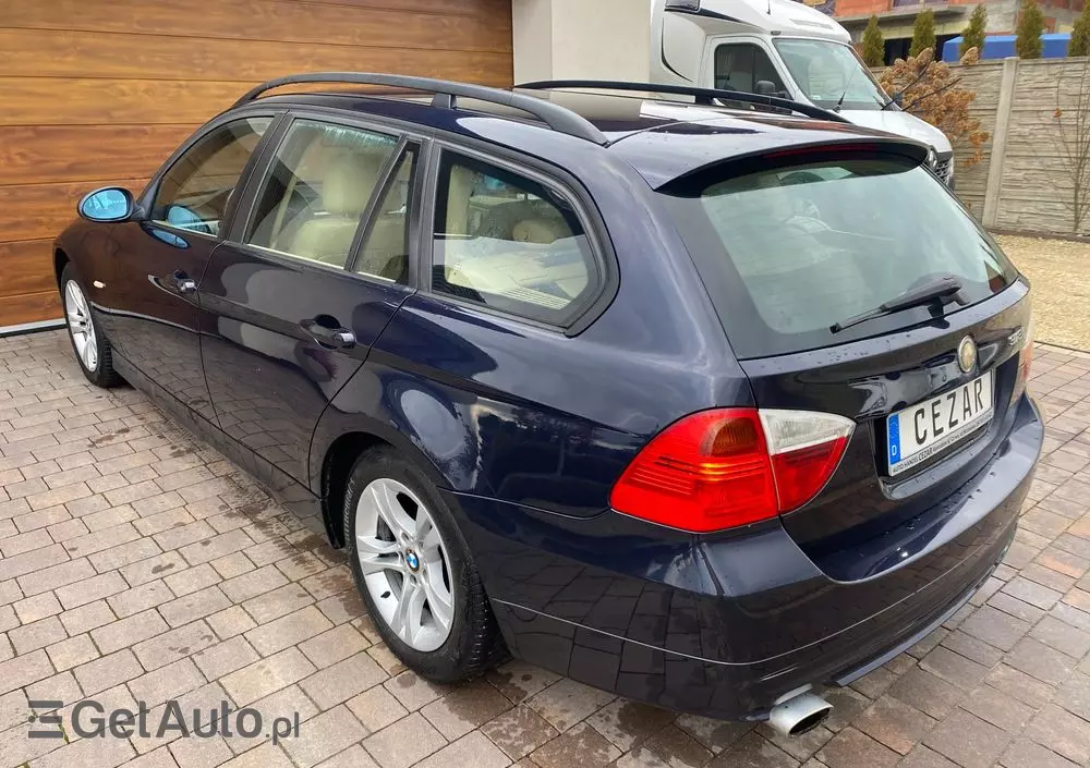BMW Seria 3 318i Touring Edition Exclusive