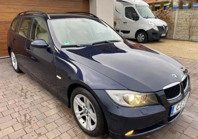 BMW Seria 3 318i Touring Edition Exclusive