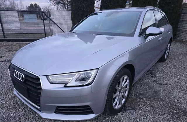 AUDI A4 