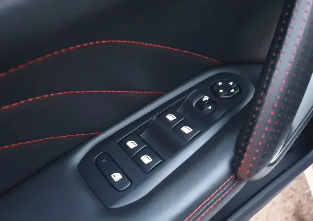 PEUGEOT 308 1.2 PureTech GPF GT Pack S&S EAT8