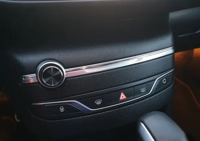 PEUGEOT 308 1.2 PureTech GPF GT Pack S&S EAT8