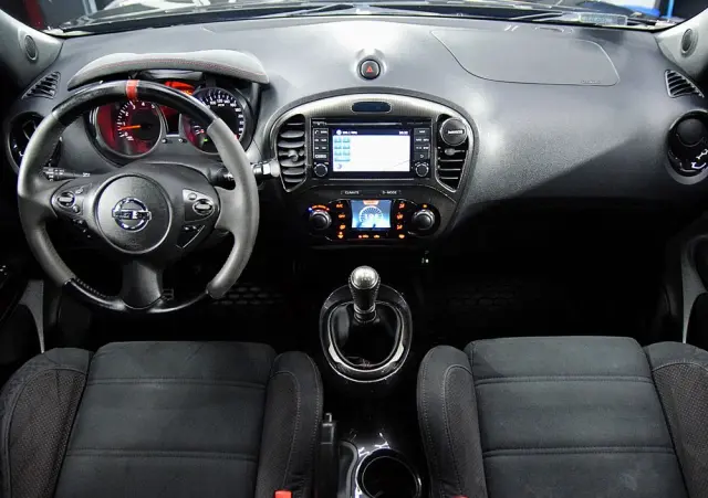 NISSAN Juke 1.6 DIG-T Nismo RS EU6