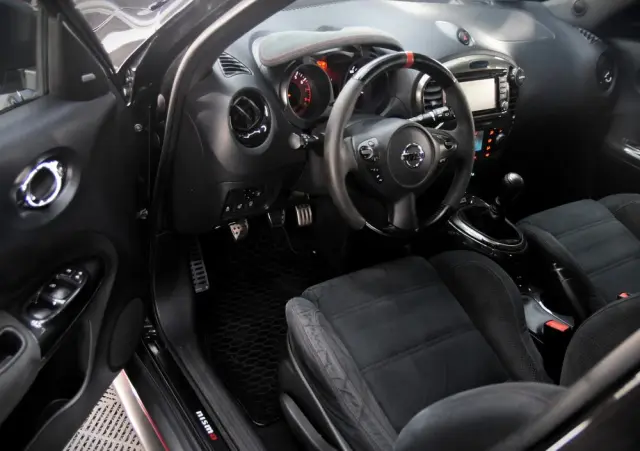 NISSAN Juke 1.6 DIG-T Nismo RS EU6