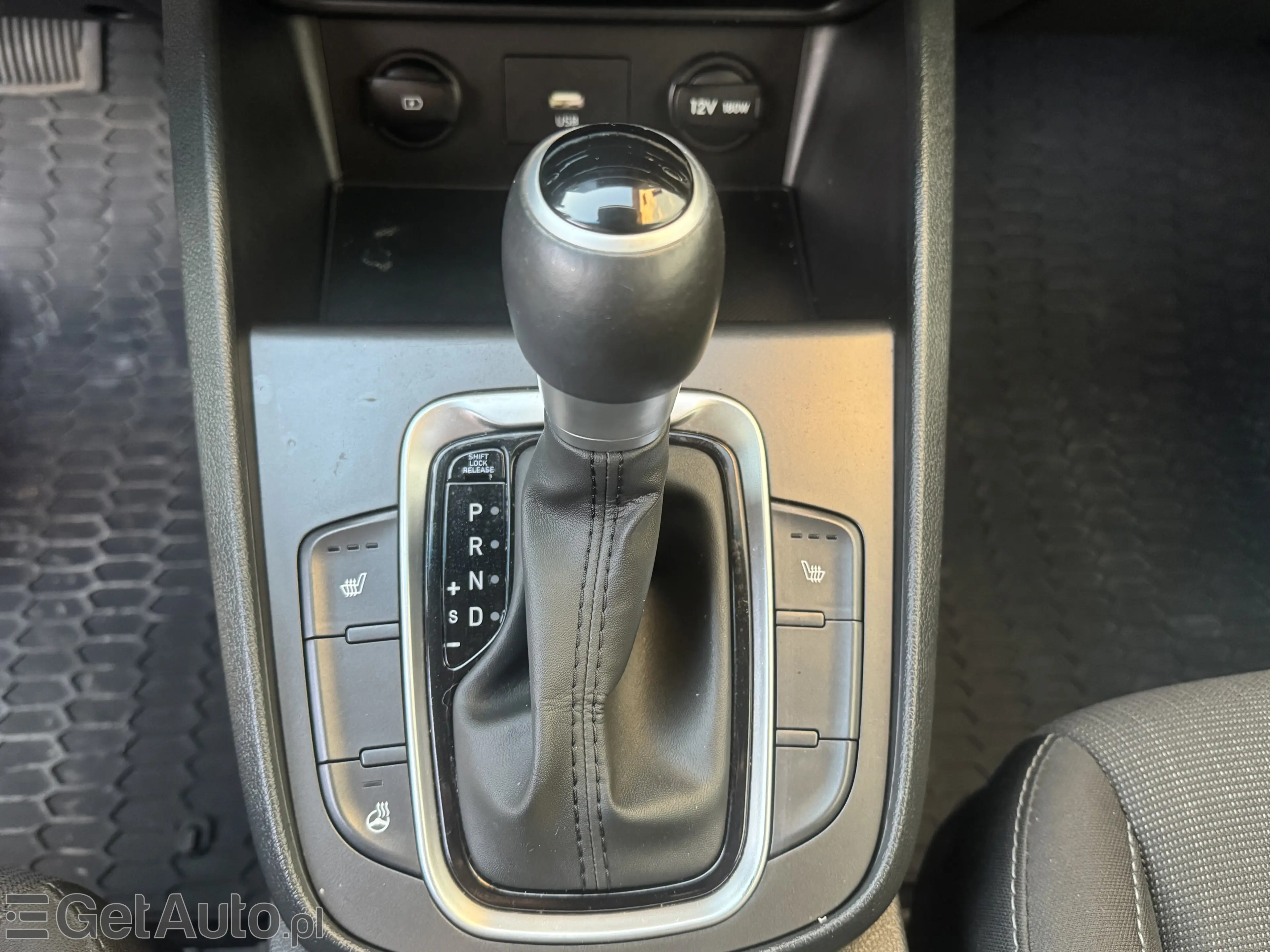 HYUNDAI Kona Executive