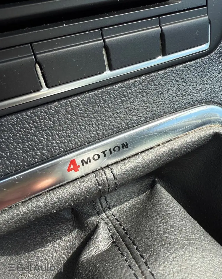 VOLKSWAGEN Tiguan 2.0 TDI DPF 4Motion Sport & Style