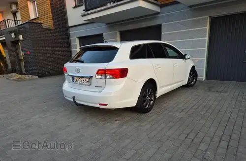 TOYOTA Avensis 