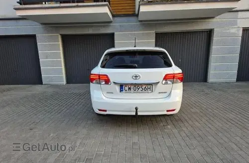 TOYOTA Avensis 