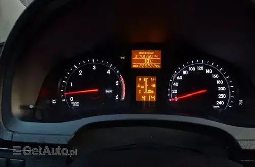 TOYOTA Avensis 
