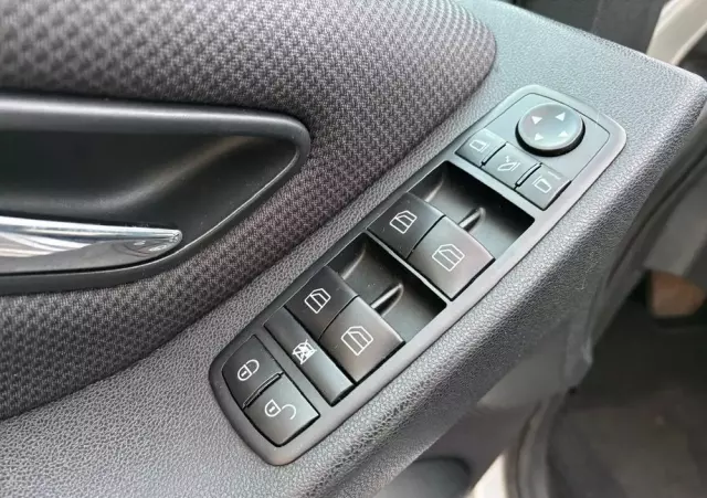 MERCEDES-BENZ Klasa B 