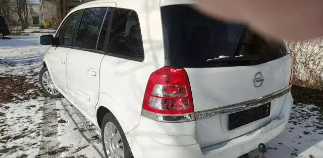 OPEL Zafira 