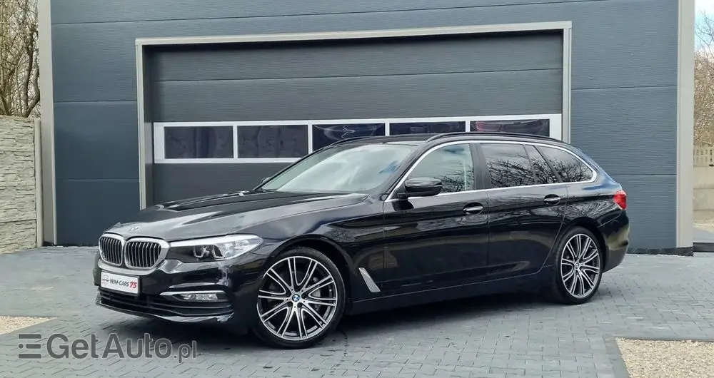 BMW Seria 5 530d Touring Sport Line