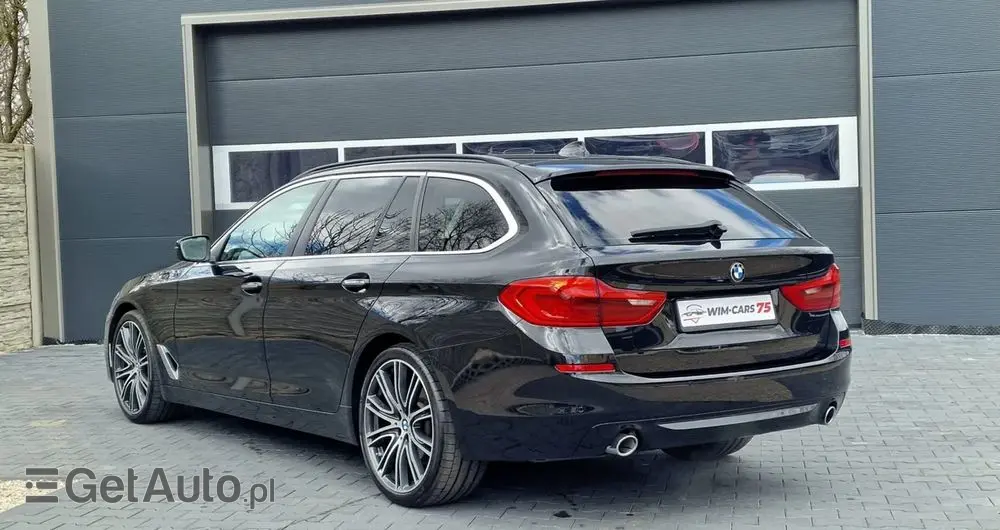 BMW Seria 5 530d Touring Sport Line