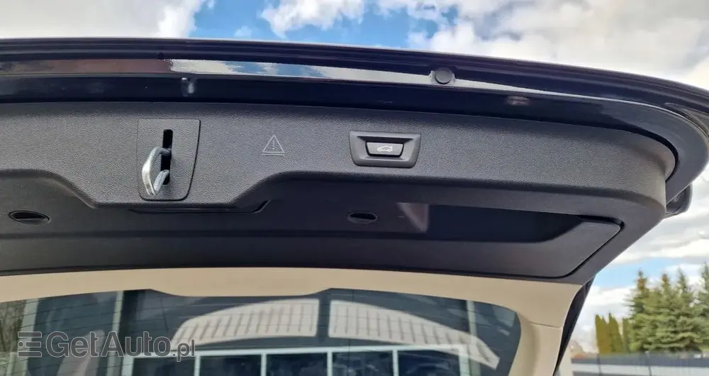 BMW Seria 5 530d Touring Sport Line