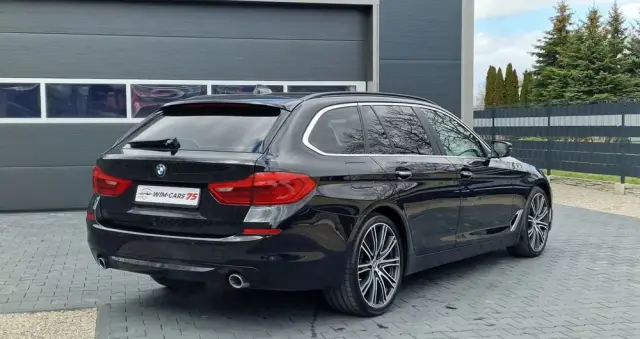 BMW Seria 5 530d Touring Sport Line