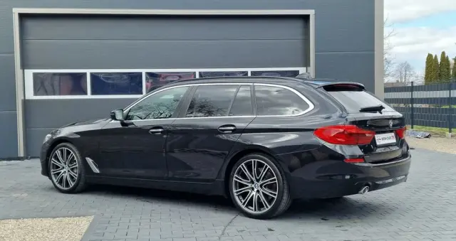 BMW Seria 5 530d Touring Sport Line