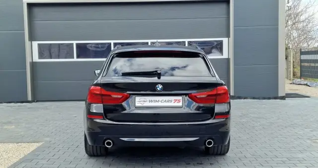 BMW Seria 5 530d Touring Sport Line