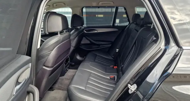 BMW Seria 5 530d Touring Sport Line