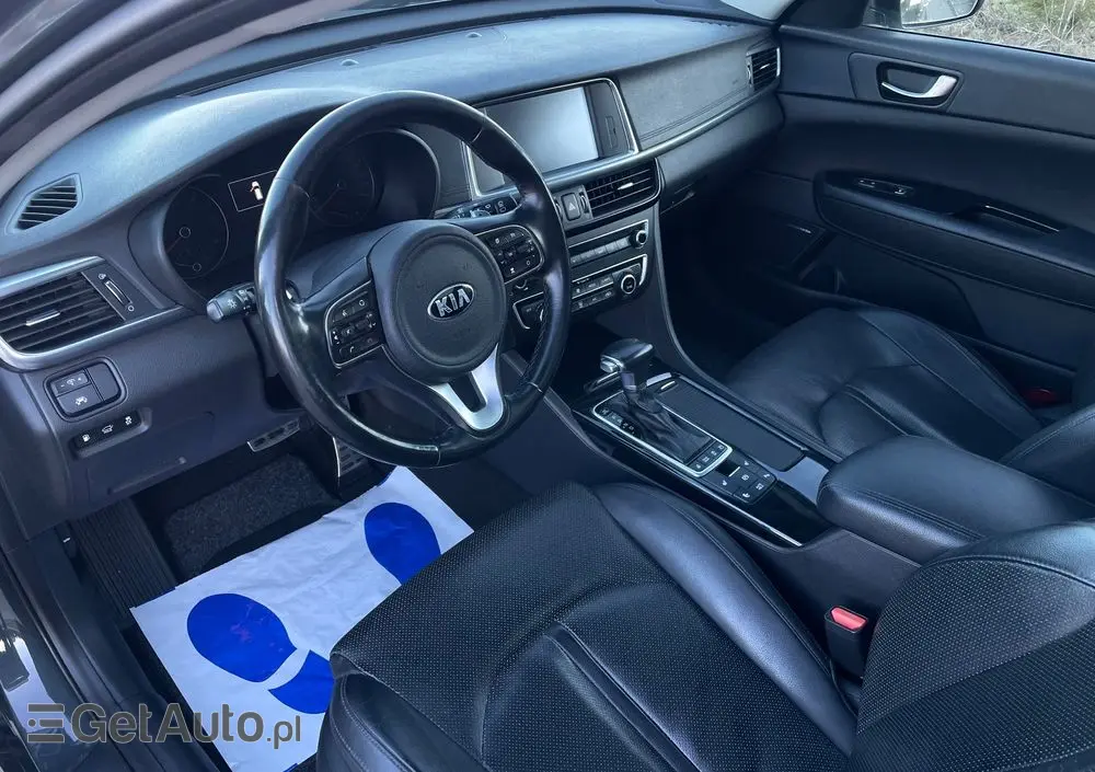 KIA Optima Sportagon 1.7 CRDI DCT Business Supreme