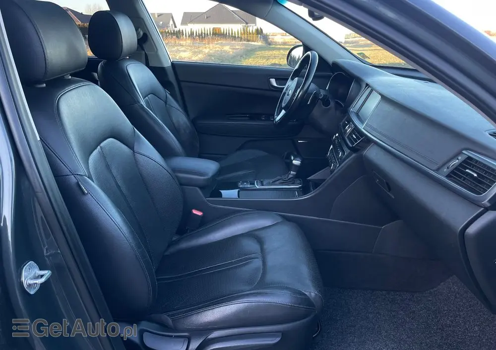 KIA Optima Sportagon 1.7 CRDI DCT Business Supreme