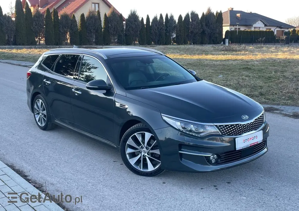 KIA Optima Sportagon 1.7 CRDI DCT Business Supreme