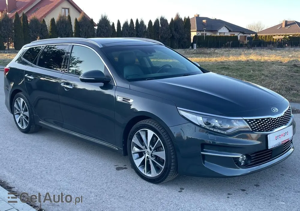 KIA Optima Sportagon 1.7 CRDI DCT Business Supreme