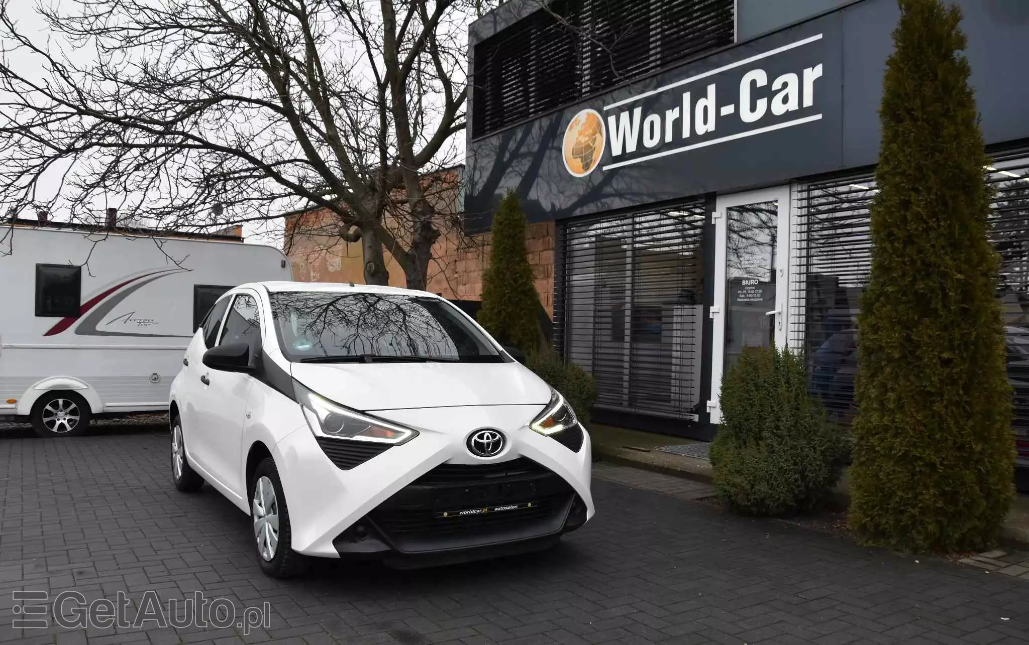 TOYOTA Aygo X-trend