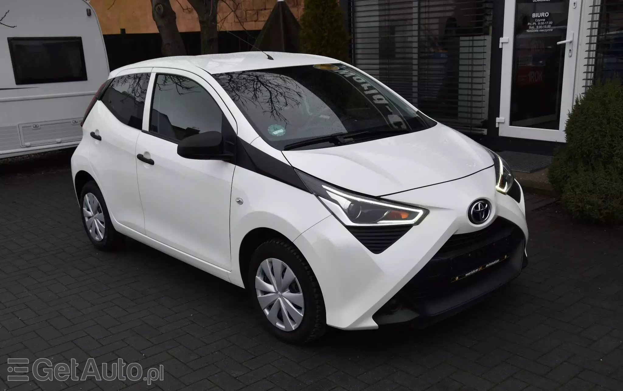 TOYOTA Aygo X-trend