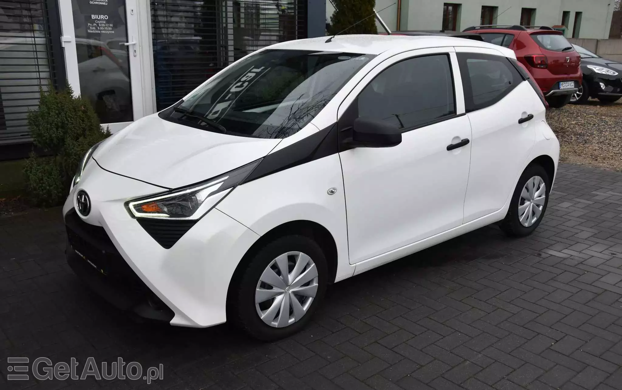 TOYOTA Aygo X-trend
