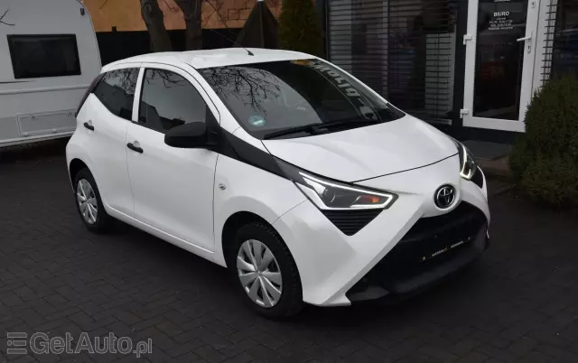 TOYOTA Aygo X-trend