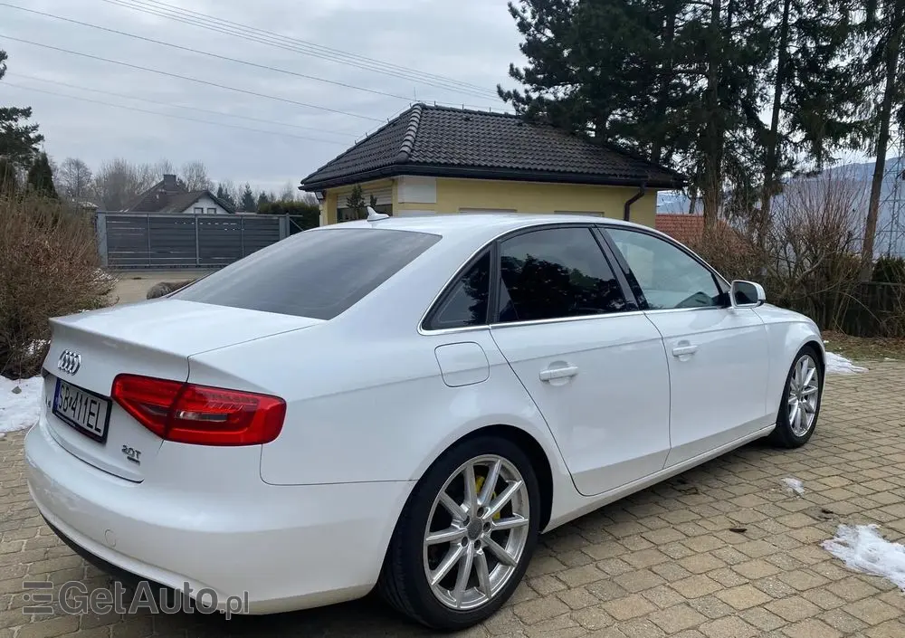 AUDI A4 Limousine 