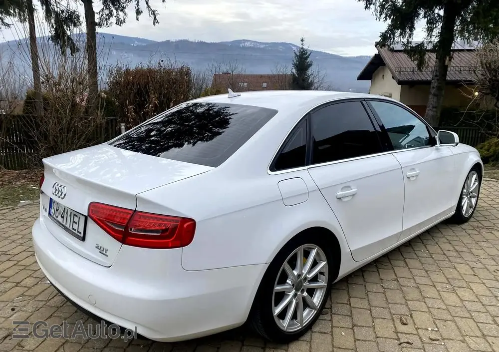 AUDI A4 Limousine 