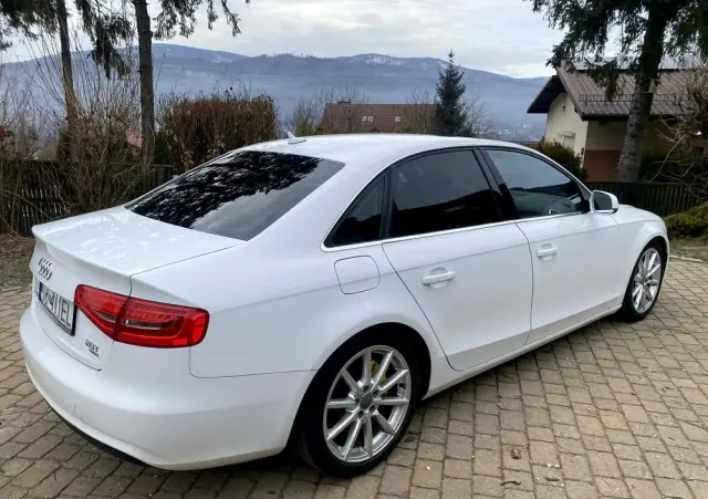 AUDI A4 Limousine 