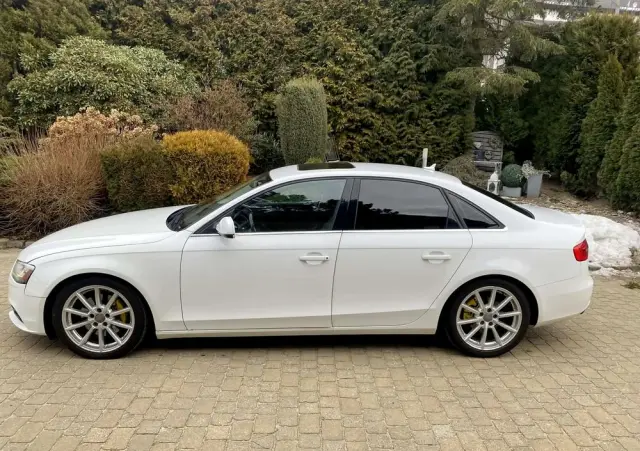 AUDI A4 Limousine 