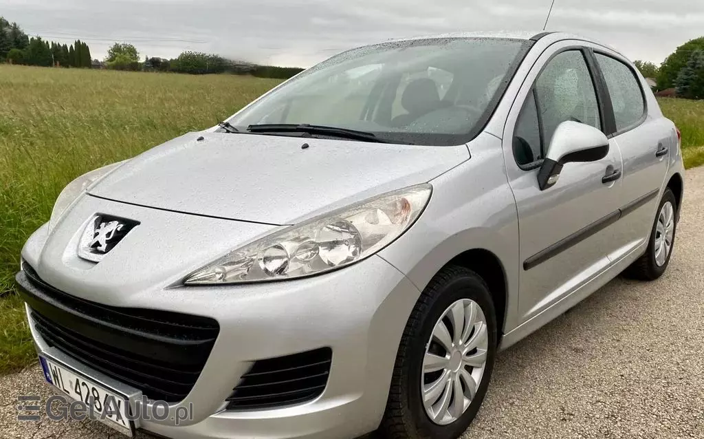 PEUGEOT 207 