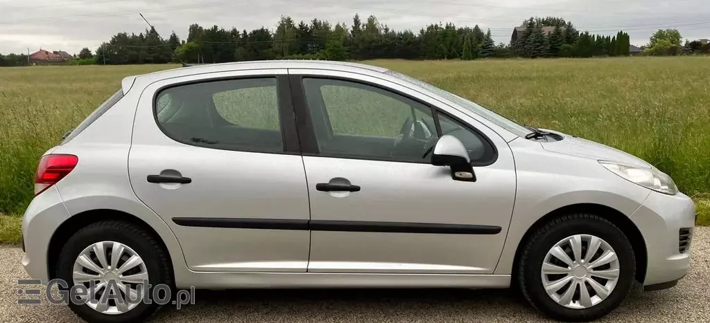 PEUGEOT 207 