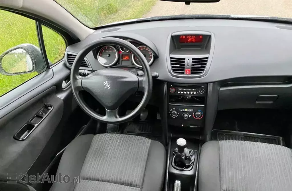 PEUGEOT 207 