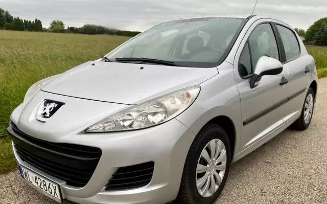 PEUGEOT 207 
