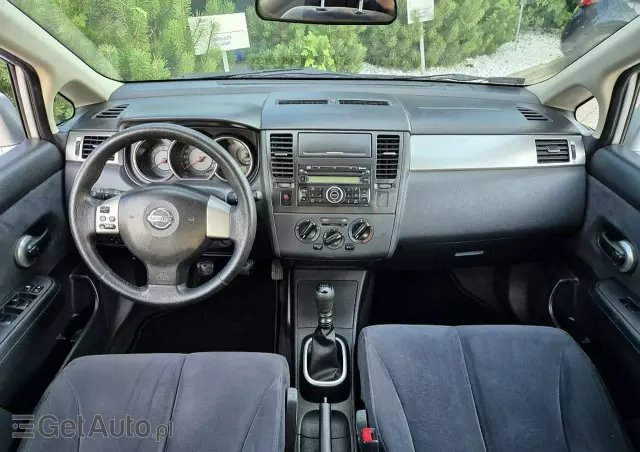 NISSAN Tiida 