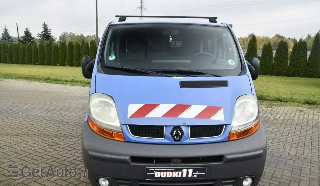 RENAULT Trafic 
