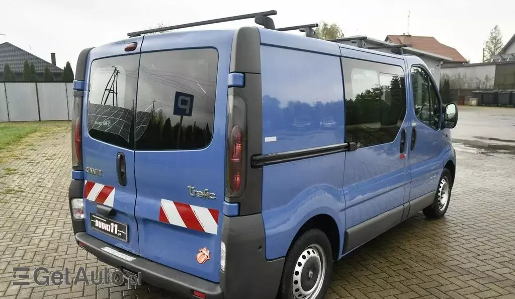 RENAULT Trafic 