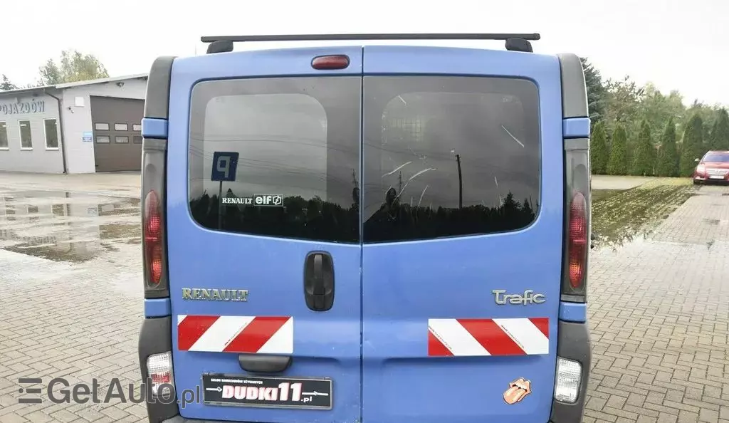 RENAULT Trafic 