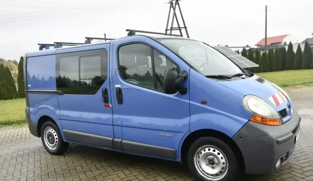 RENAULT Trafic 