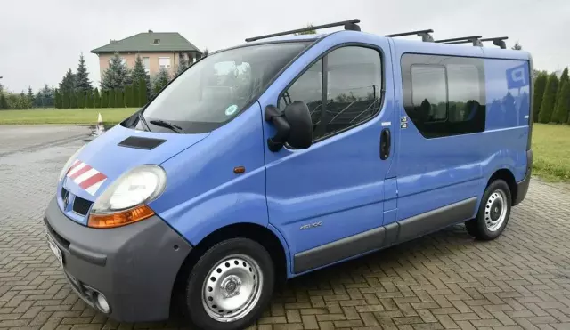 RENAULT Trafic 