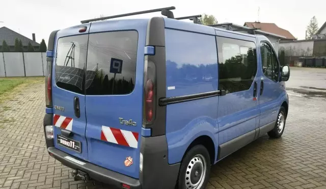 RENAULT Trafic 