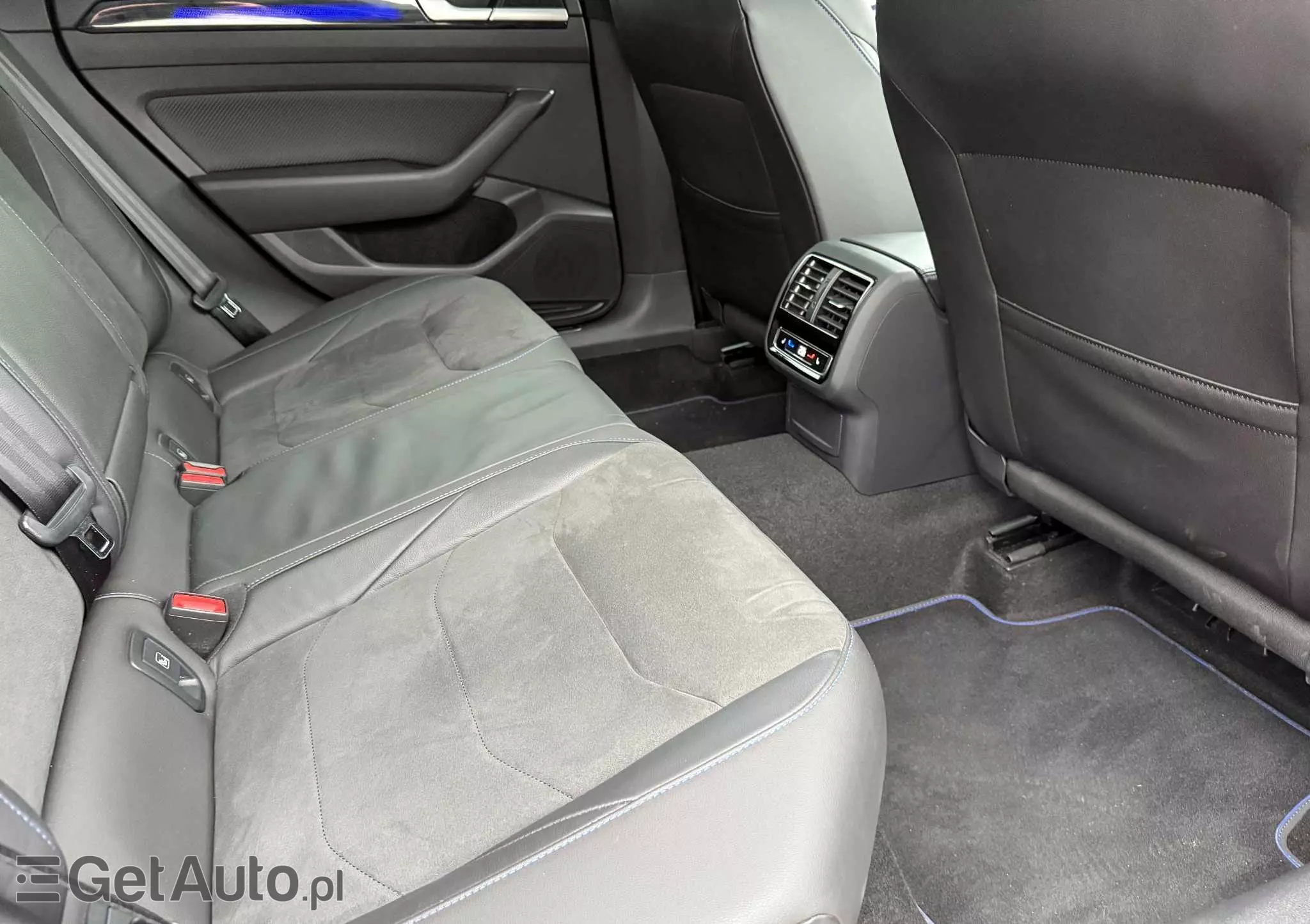 VOLKSWAGEN Arteon 2.0 TSI 4Motion R DSG